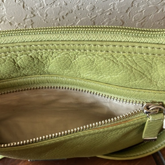 Calvin Klein: Light green 2 pocket crossbody- adjustable strap - Picture 15 of 16